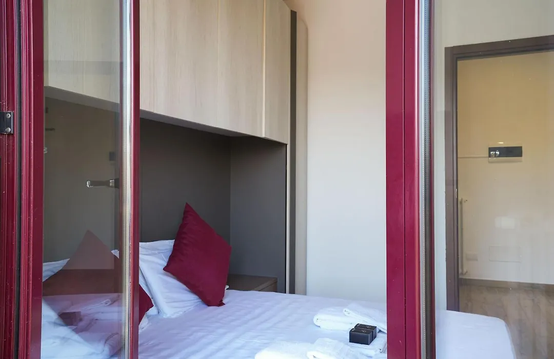 Milano Bonola Apartment , free parking-1